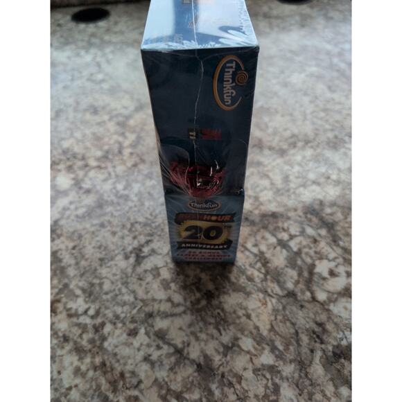 Rush Hour Traffic Jam Board Game Logic Puzzle Deluxe Edition Thinkfun NEW - Picture 4 of 4